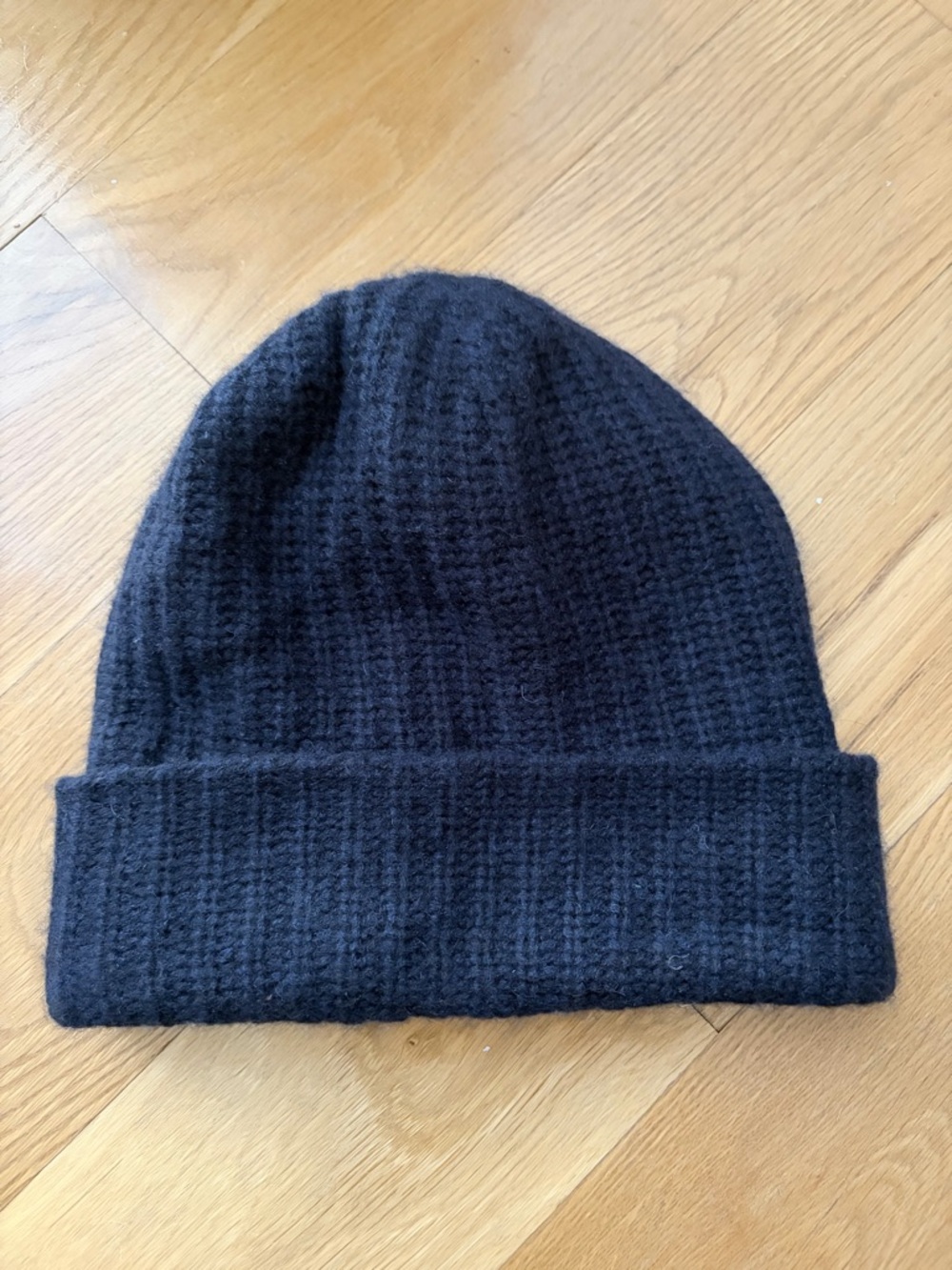White + Warren Black Cashmere Beanie